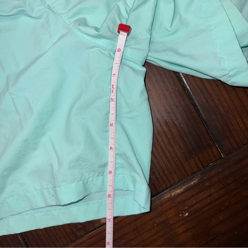 Columbia Seafoam Green 6" Inseam PFG Shorts - Picture 6 of 7